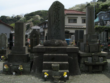 大震災供養塔